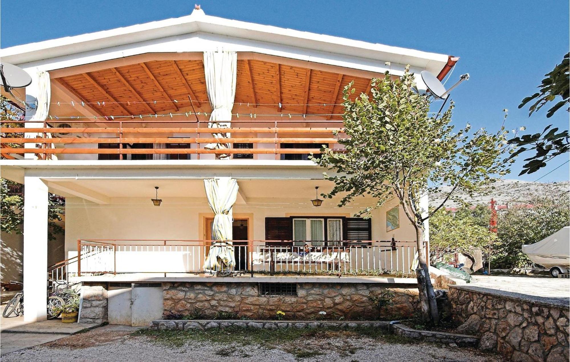 4 Bedroom Awesome Apartment In Starigrad Exteriér fotografie